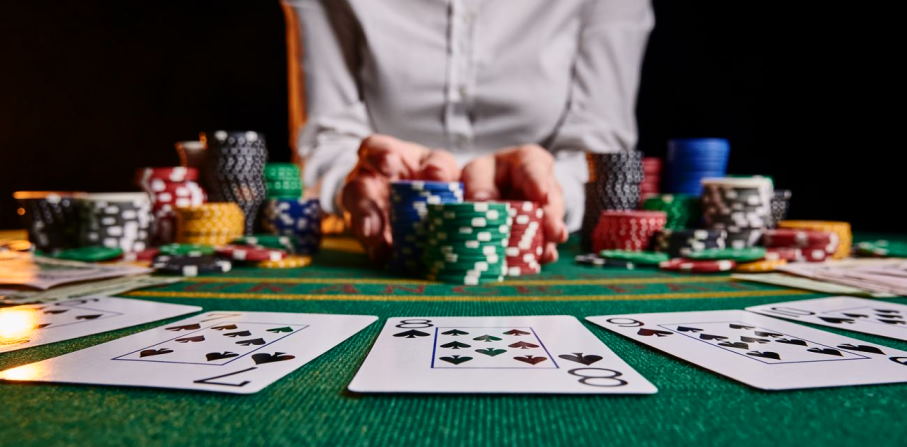 Tips For Picking the Right Poker Room for You